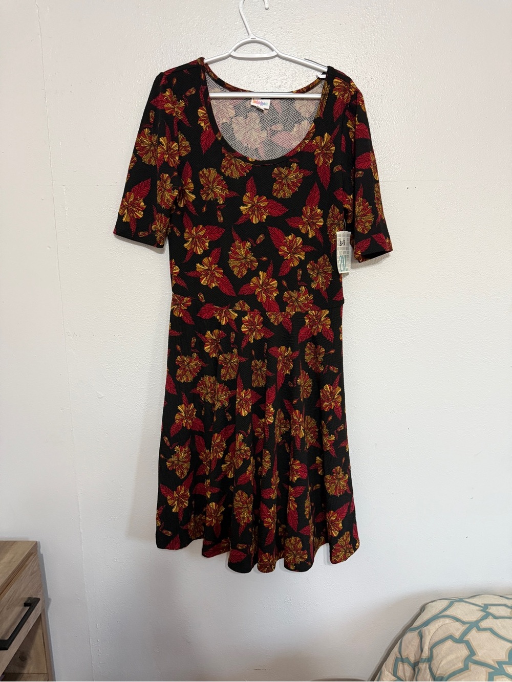 🌺 Rich & Warm! LuLaRoe Black, Gold & Maroon Floral Nicole Dress